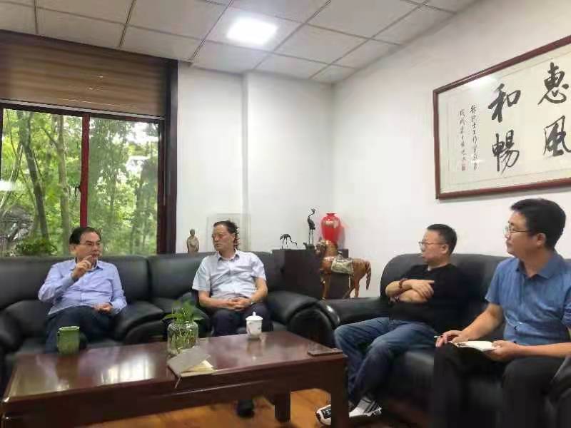 生態(tài)水泥公司黨委書(shū)記、董事長(zhǎng)張超暉赴陜煤集團(tuán)5G+工業(yè)互聯(lián)網(wǎng)研究院同徐宗本院士交流座談