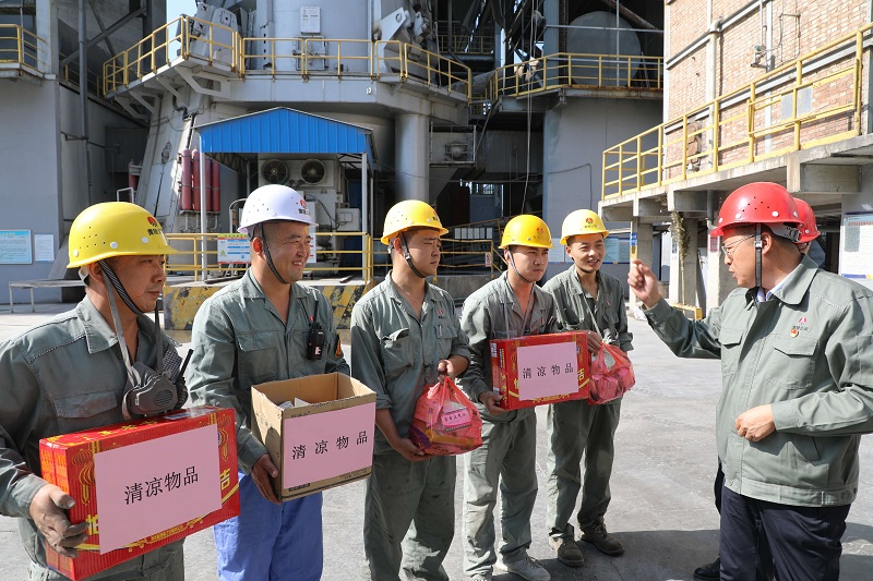 黃陵公司：小企業(yè)的幸?！懊艽a”