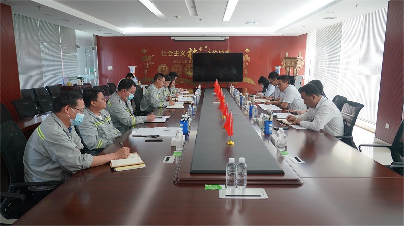 公司黨委副書記、總經(jīng)理周紅一行到富平公司調(diào)研指導(dǎo)工作