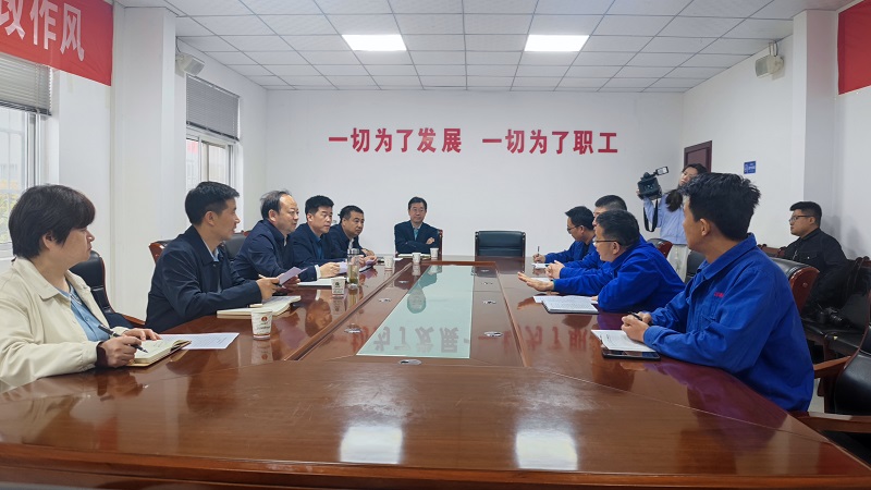 漢中市人大常委會副主任、勉縣縣委書記黎建軍到賽柯瑞思公司調研指導工作