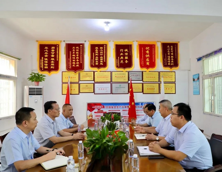 深入市場(chǎng) 提振信心——陜西建材科技公司黨委書(shū)記、董事長(zhǎng)張超暉深入一線傾聽(tīng)市場(chǎng)聲音