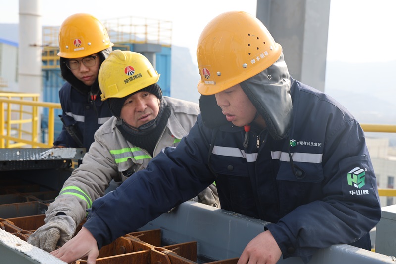 今天，向建材科技公司一線堅守者致敬