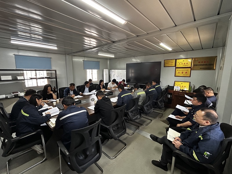 杜永康一行到黃陵新材公司調(diào)研督導工作